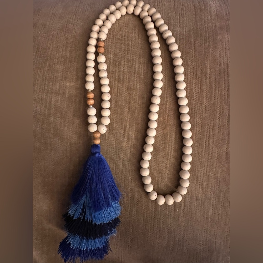 Tassel necklace